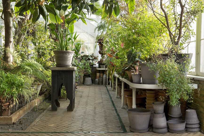 Københavner Cvetlični lonec s podstavkom, 14 cm, siv