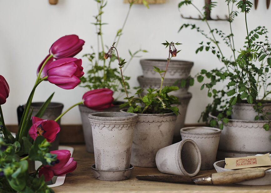 Københavner Pot de Fleurs haut avec soucoupe, 18 cm, gris