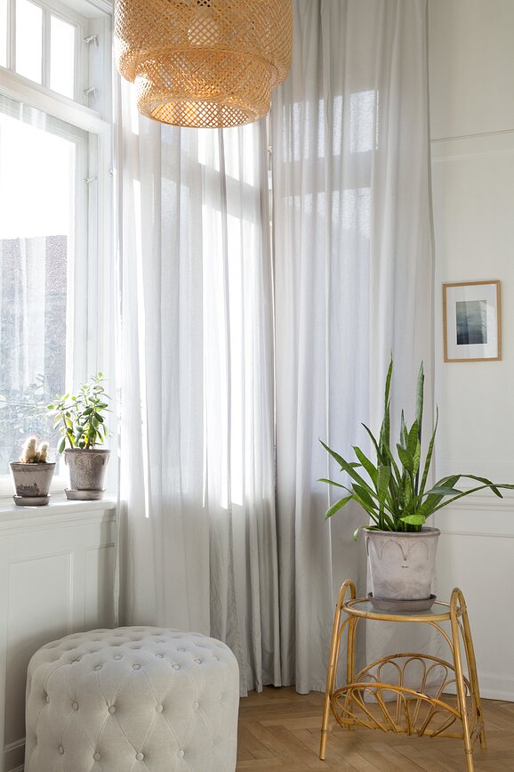 Maceta Julie, 12 cm, gris, con plato