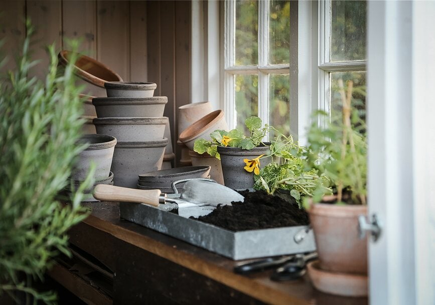 Maceta Parade, gris, 15 cm, con plato