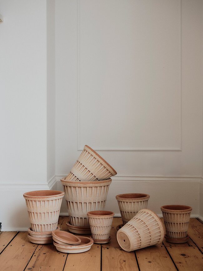 Pantheon Pot de Fleurs avec soucoupe, 14 cm, rose