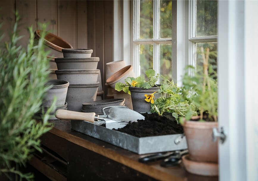 Parade Posuda za cvijeće s podloškom 15 cm siva