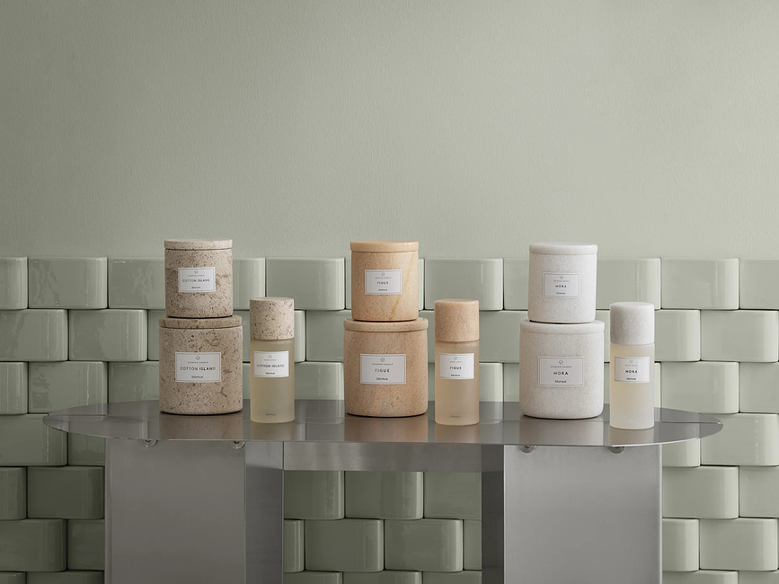 Frabli Bougie Parfumée parfum Cotton Island, 11 cm, travertine