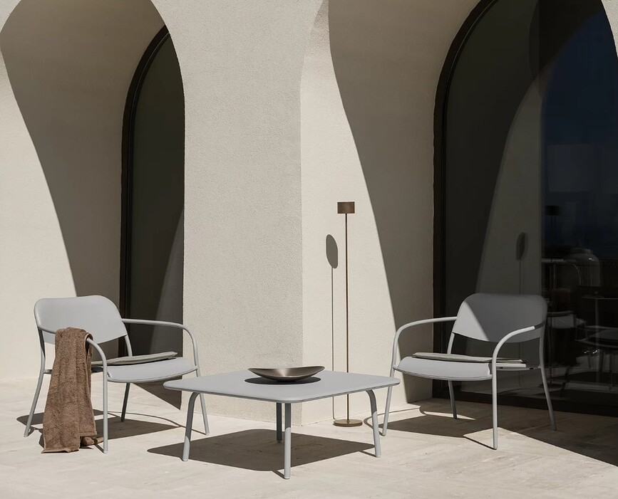 Fuente Decorativa de metal Ondea, plana, talla M, acabado metal quemado