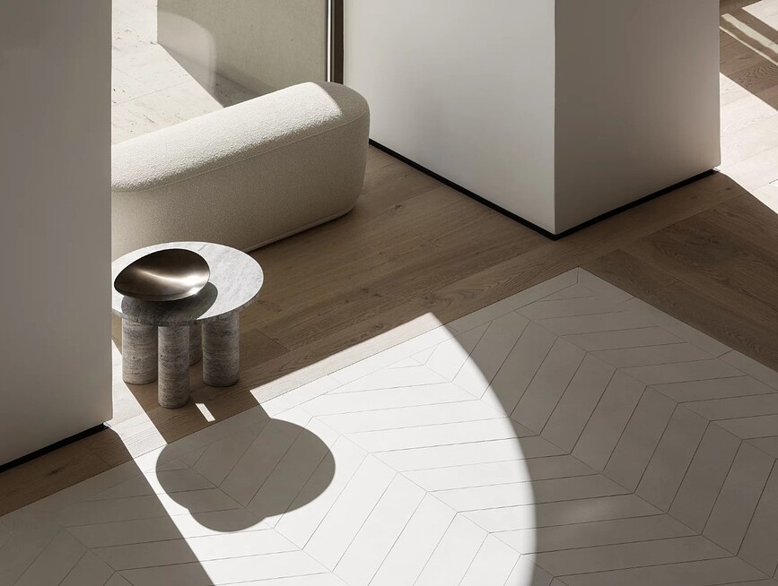 Misa Decorativa de metal quemado Ondea, plana, tamaño S