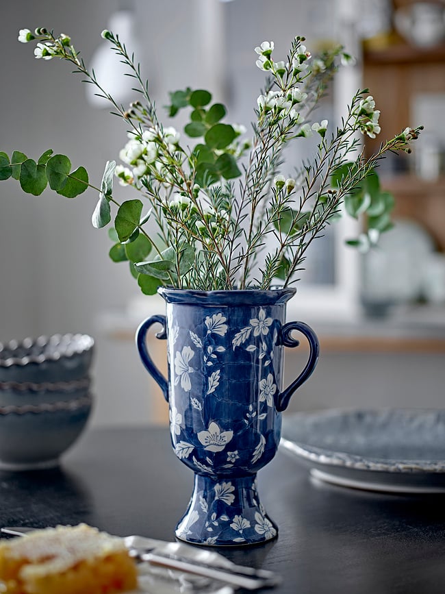 Amara Vase
