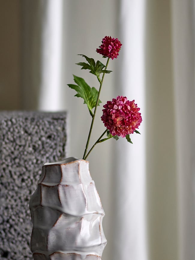 Bloomingville Umetna roža, krizantema, temno roza