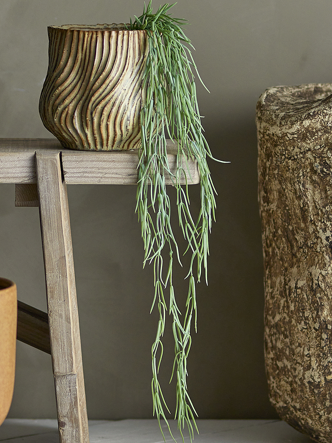 Bloomingville Umetna viseča roža anturij