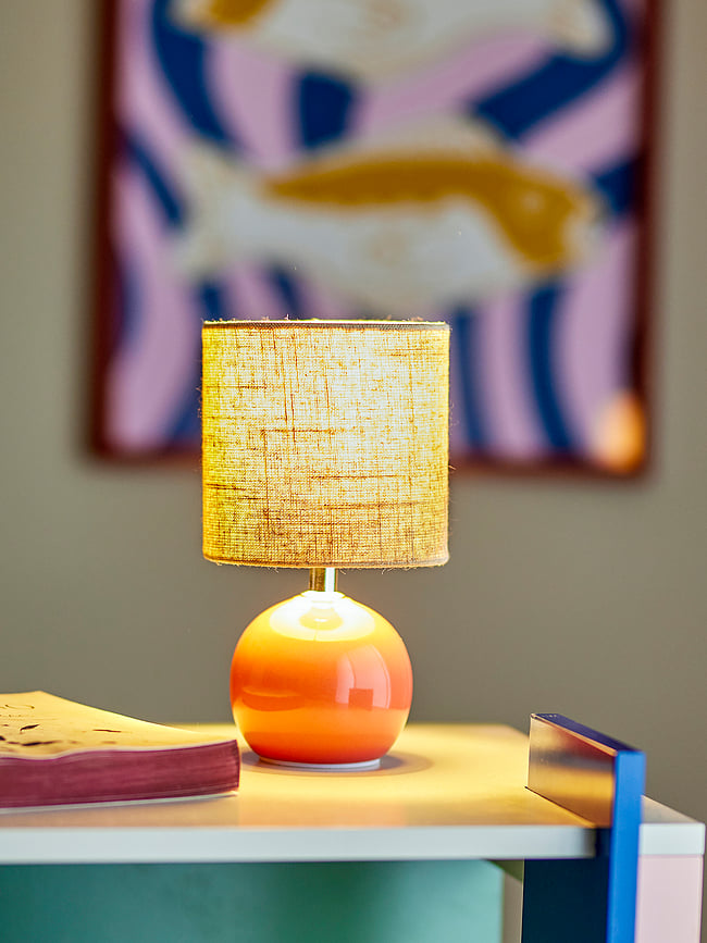 Bordslampa Valdis