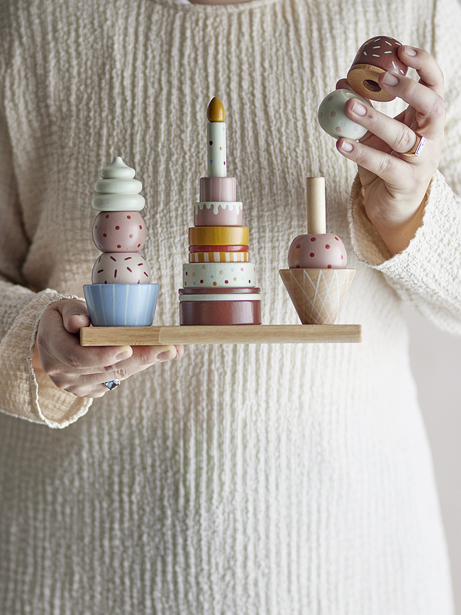 Celebrate Sestavljanka, 18 kosov