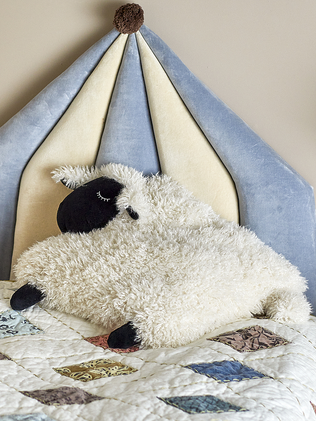 Dolly Coussin décoratif mouton, 56 cm