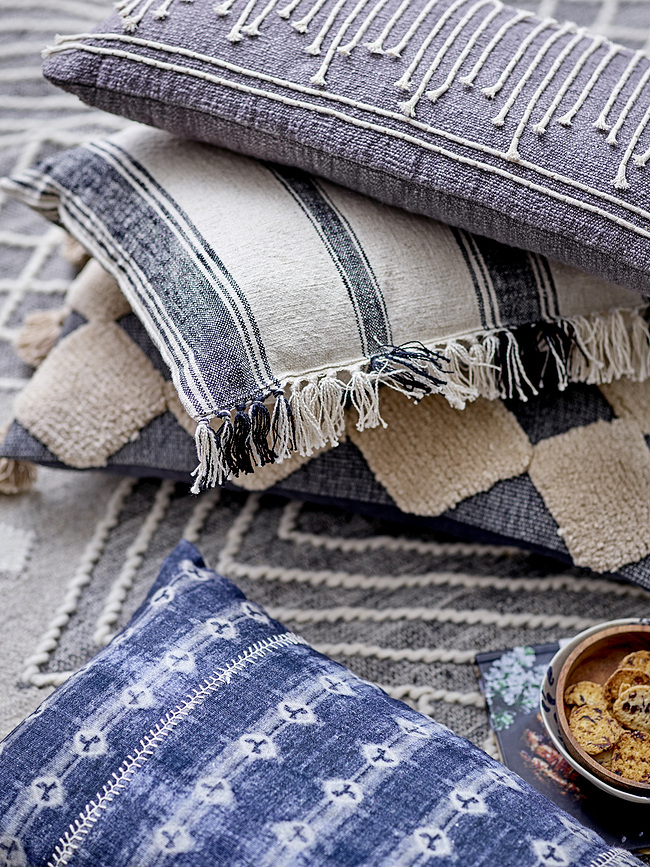 Elona Jastuk dekorativni 30 x 60 cm