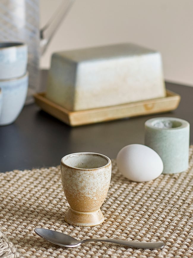 Huevera Paula, blanca y beige