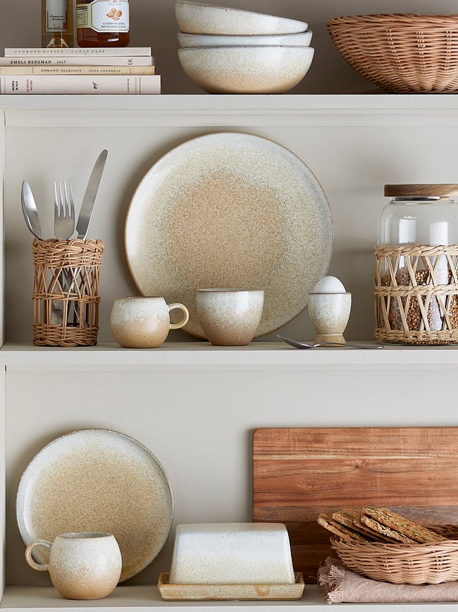 Huevera Paula, blanca y beige