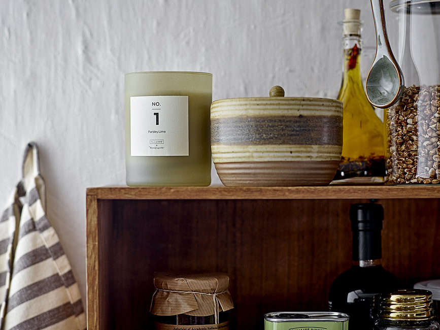 Illume No.6 Sequoia Dišeča Sveča, 10 cm