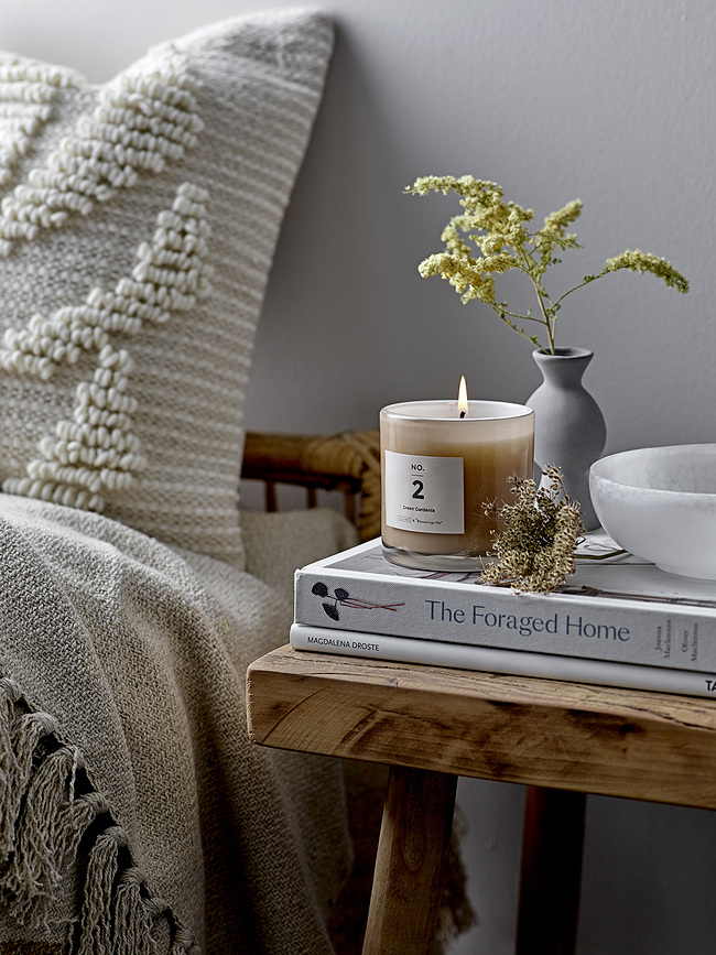 Illume No.6 Sequoia Dišeča sveča, 8 cm