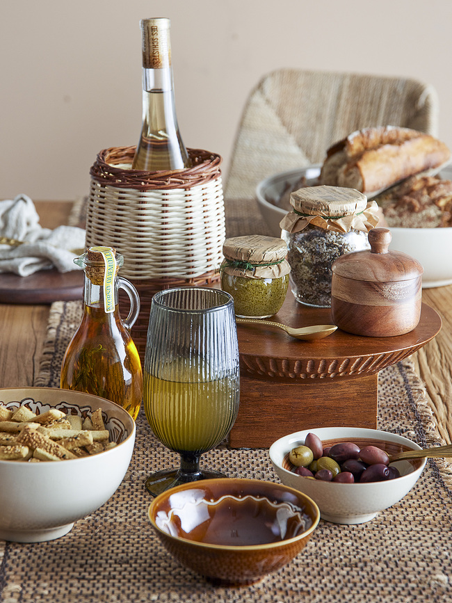 Miho Stalak za kolače 25,5 cm od drva manga