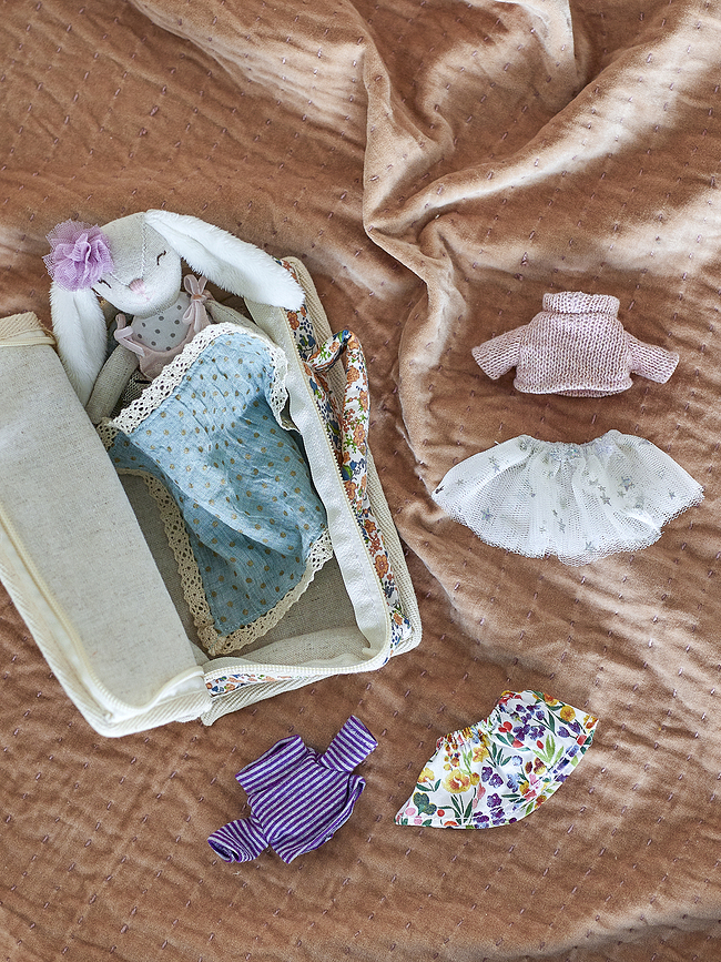 Muñeca Milly, con accesorios, Set de 6 piezas