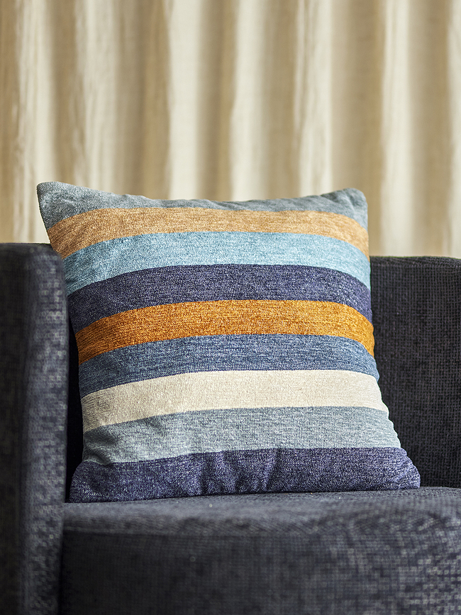 Okrasna blazina Gyani 50 cm