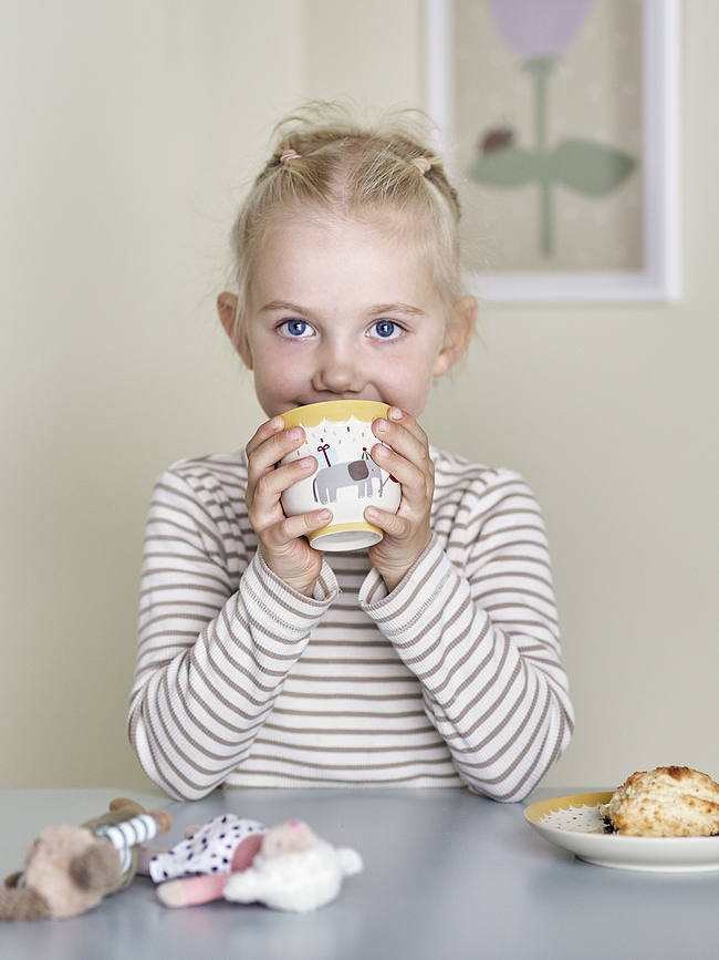 Taza infantil Celebrate, 150 ml, amarillo