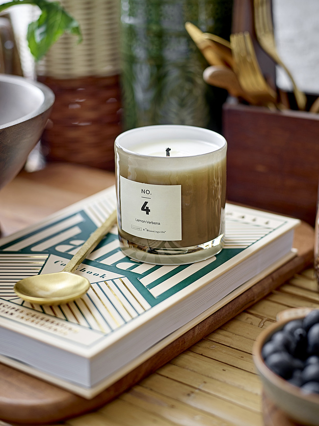 Vela aromática Illume No.6 Sequoia, 8 cm