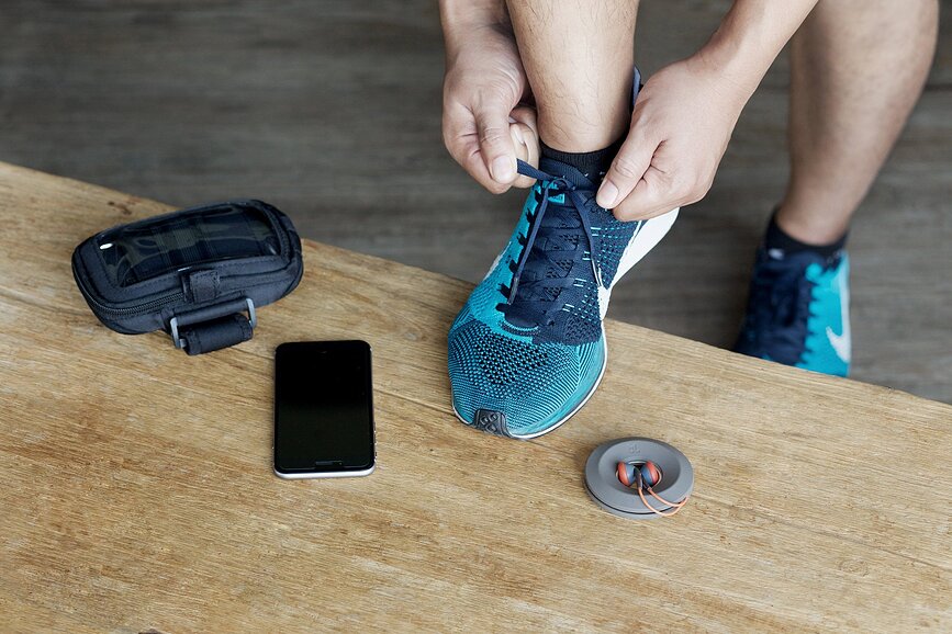 Cableyoyo V2 Organizator kablov magnetni, temno siv