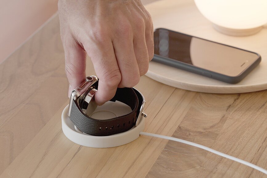 Kosta Stojalo za uro Apple Watch, temno sivo