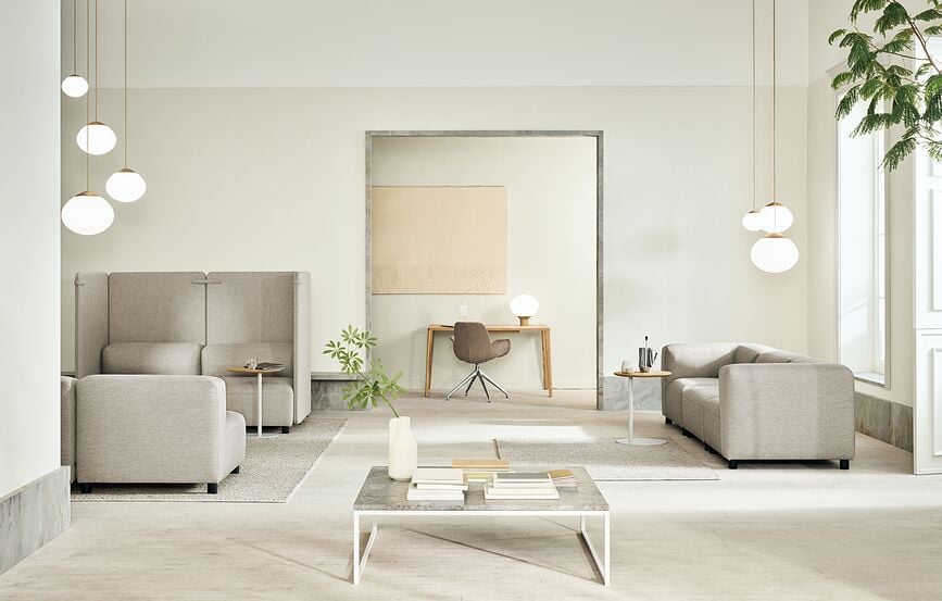 Bolia Acorn Lampa Stolna 41 cm