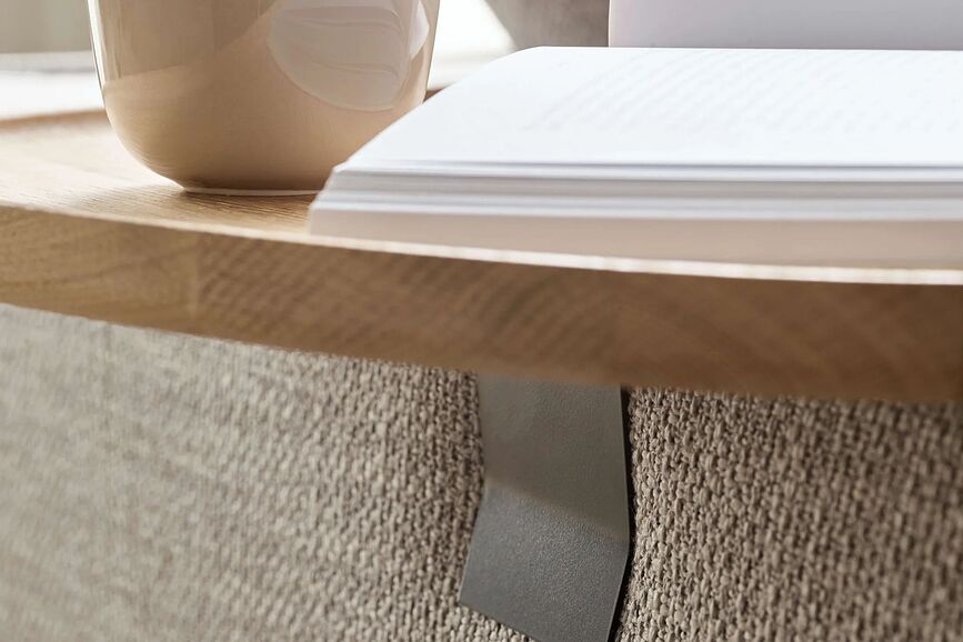 Coast Plateau avec fixation pour canapé, 36,5 x 44,5 cm, chêne clair