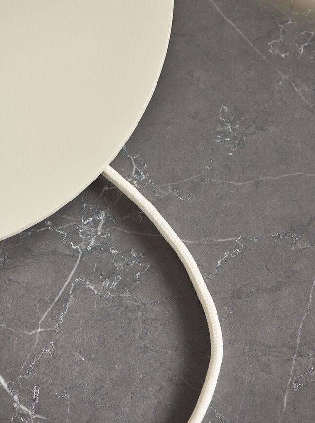 Lámpara de Mesa Aluna, color crema