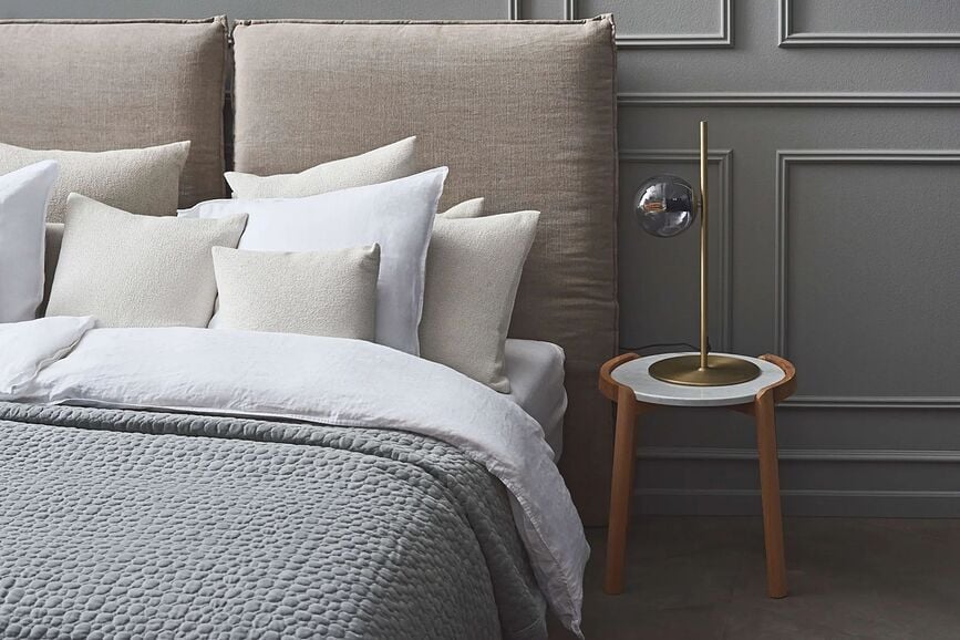 Lámpara de Mesa Orb, gris