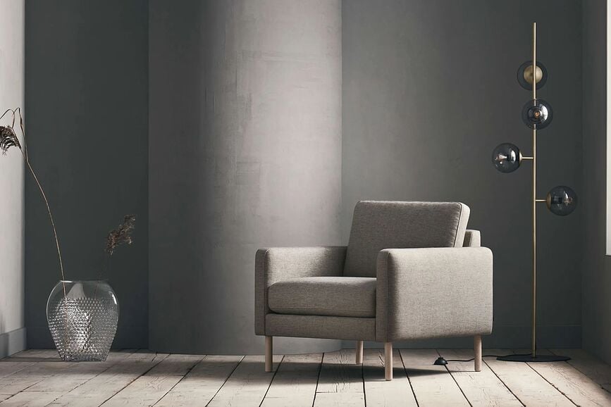 Lámpara de pie de latón Orb