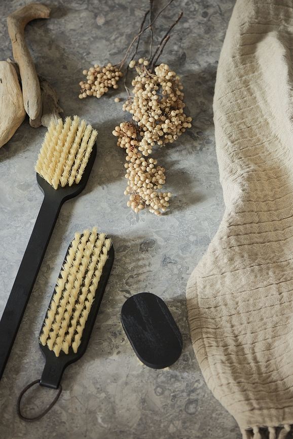 Let Brosse de Bain, en frêne clair