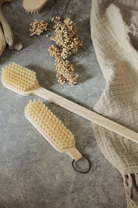 Let Brosse de Bain, en frêne clair