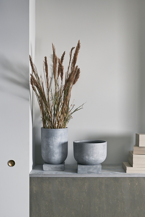 Maceta Podium, 33 cm, gris