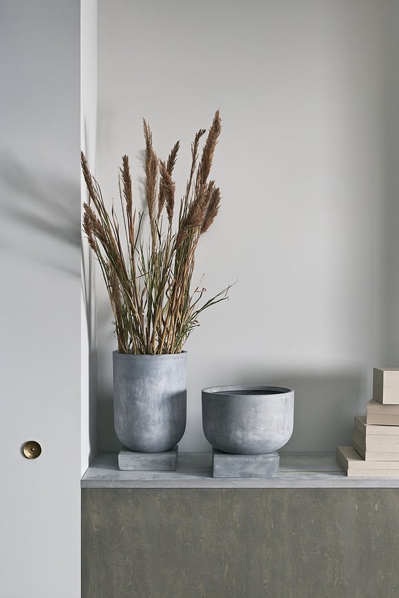 Podium Tegla 33 cm siva