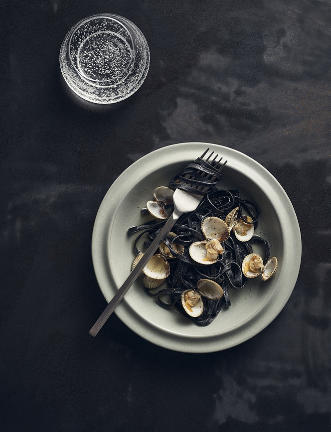 Zeppelin Komplet jedilnega pribora, 16-delni set