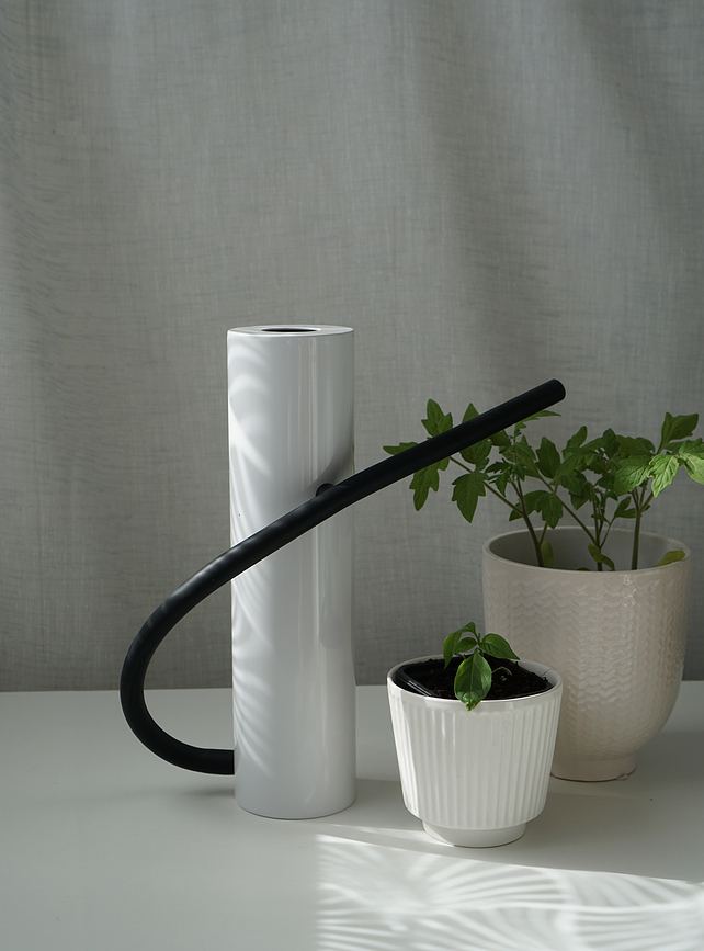 Born in Sweden Arrosoir, acier mat