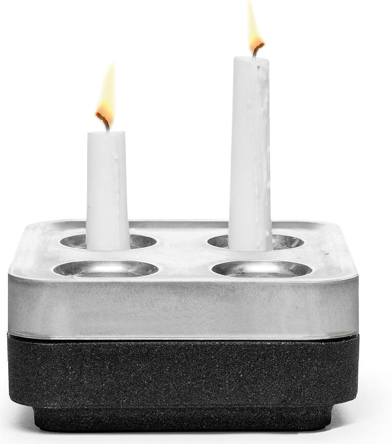 Candelabro Stumpastaken Fyran, con base negra