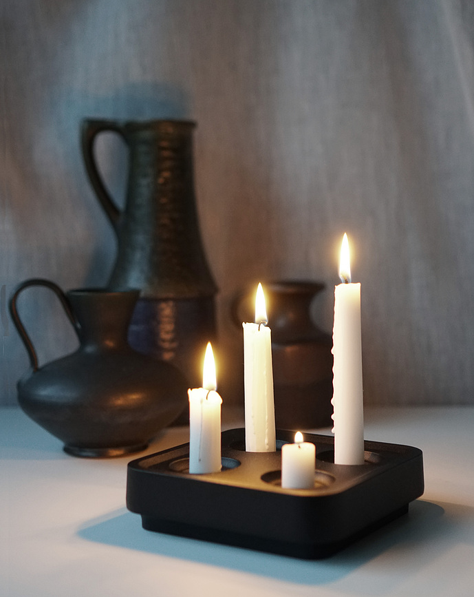 Candelabro de aluminio Stumpastaken Fyran