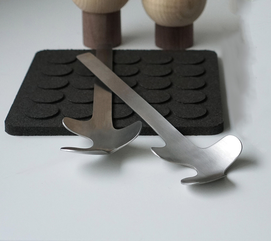 Cucharas para Ensalada de acero inoxidable cepillado Leaf, negras, 2 unidades