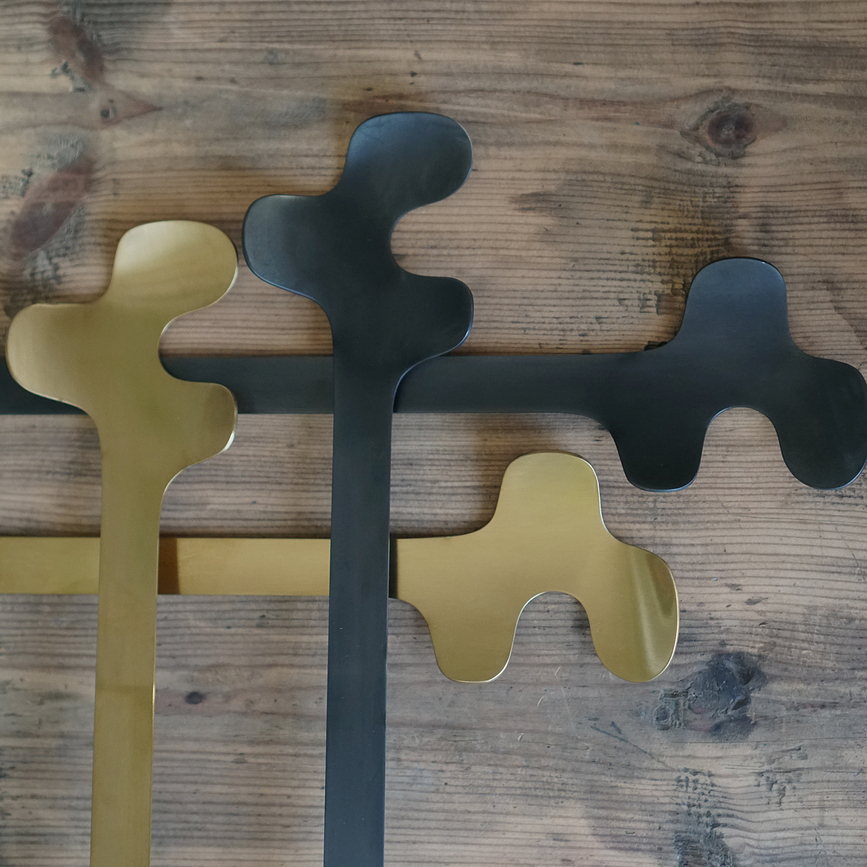 Leaf Cuillères à Salade, noires, en acier inoxydable brossé, Lot de 2