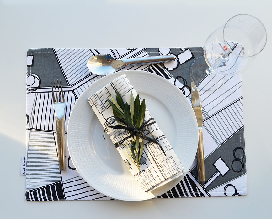 Mantel Individual Sweden from Above Archipelago & Forest, 35 x 45 cm, reversible