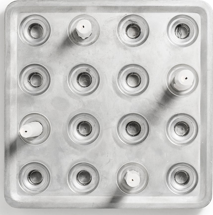 Candelabro Stumpastaken, aluminio blanco