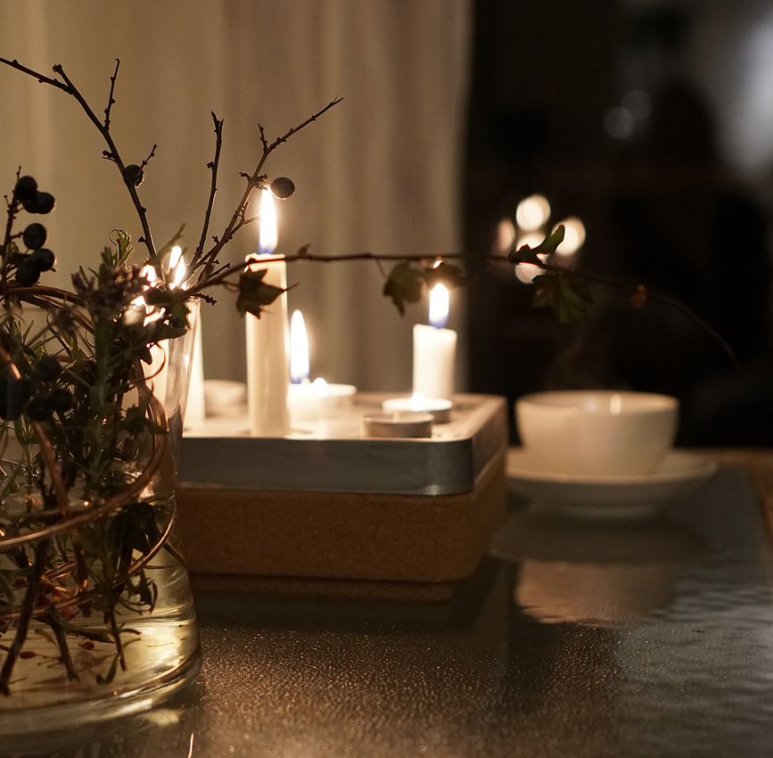 Stumpastaken Chandelier S, aluminium blanc