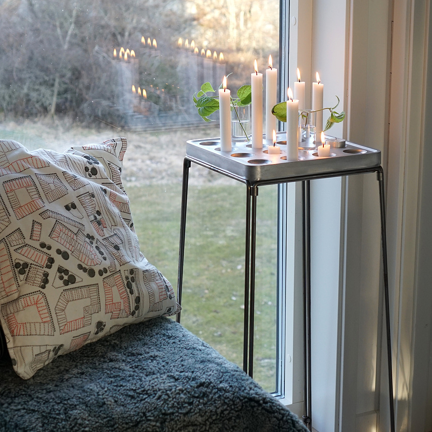 Stumpastaken Support pour chandelier, noir, en acier