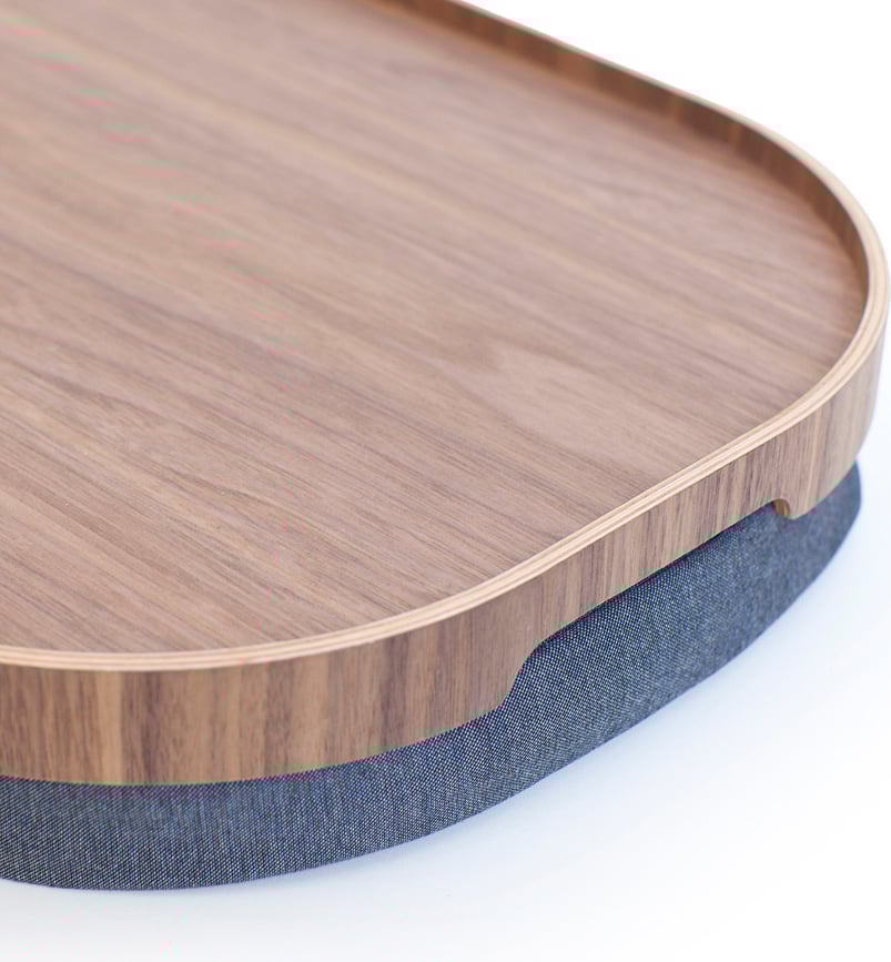 Bandeja Laptray de madera de nogal, ovalada L, antideslizante, con cojín gris