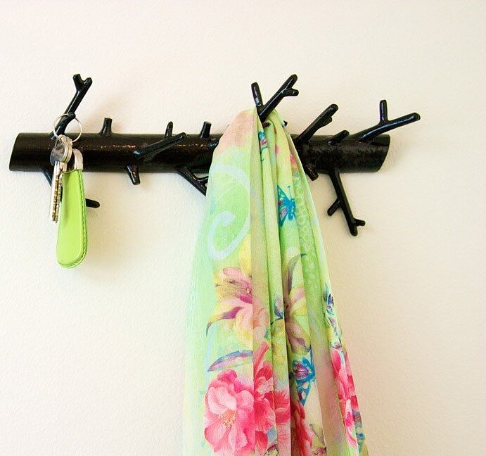 Branch L Κρεμάστρα, λευκή