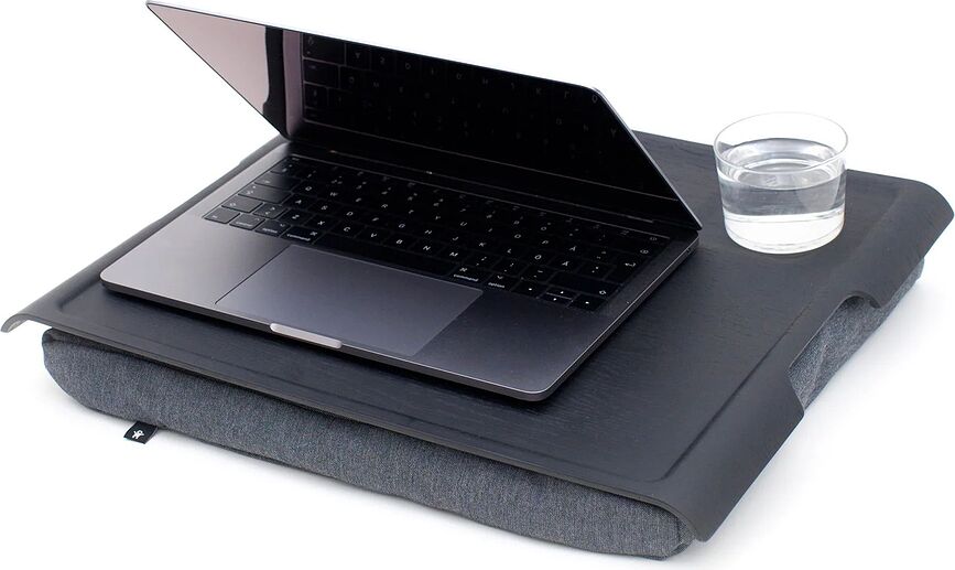 Laptray Pladanj L za krilo vrbovo drvo mat crni s protukliznom površinom sa sivim jastukom