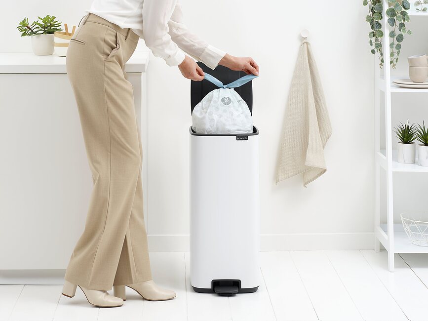 Bo Poubelle à Pédale 30 l, en acier mat